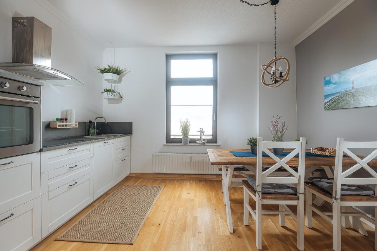 Grosse Koje Mit Terrasse Appartement Rostock Buitenkant foto