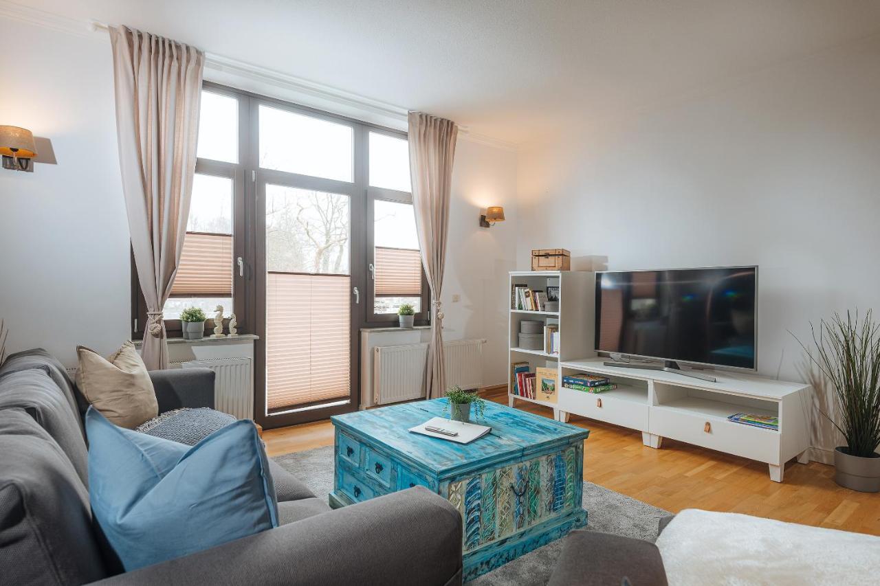 Grosse Koje Mit Terrasse Appartement Rostock Buitenkant foto